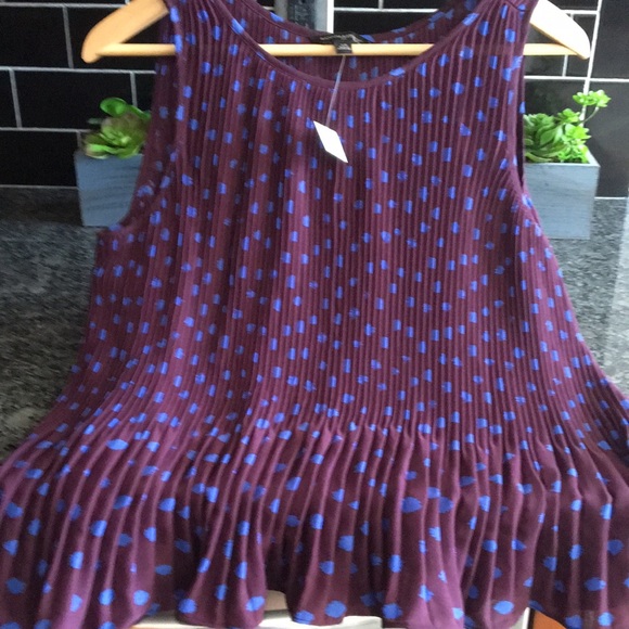 Banana Republic Tops - Pleated Banana Republic Top TODAY $18